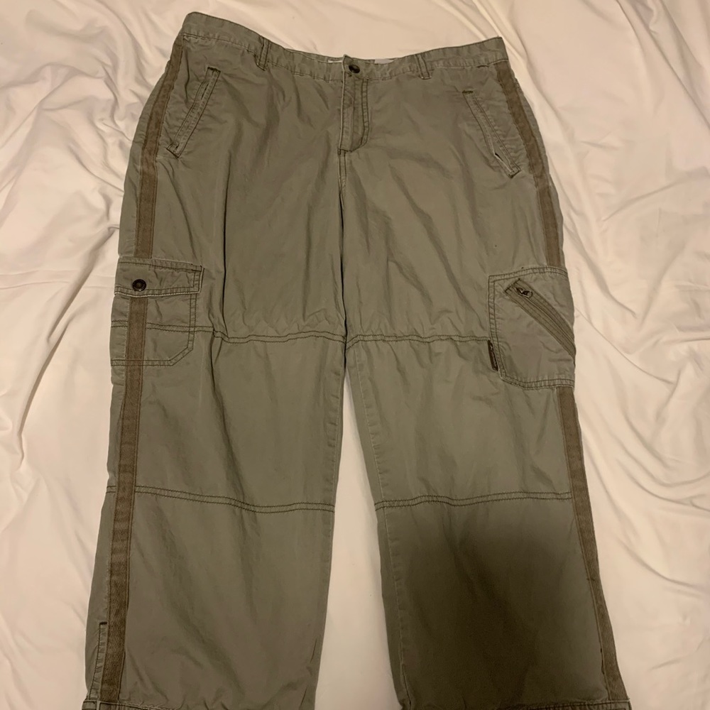 Green Columbia cargo capris